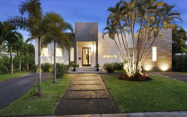 Modern custom home in South Florida built by OD Construction Group Corp custom home builder